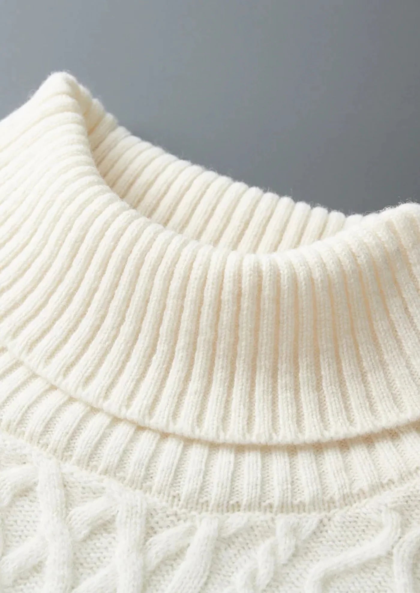 Fine Merino Wool Rollneck
